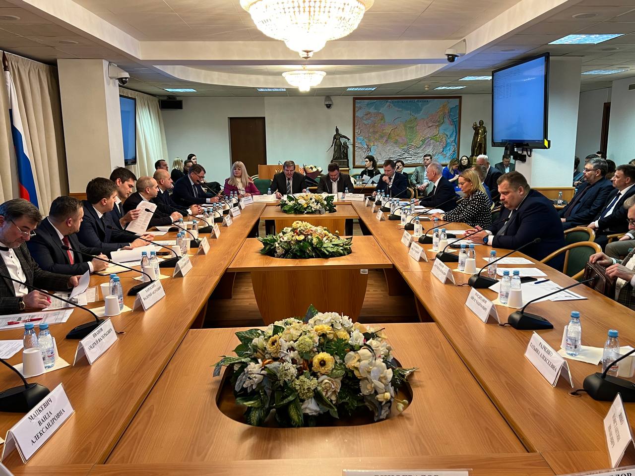 Почему не строят ГЭС в России?